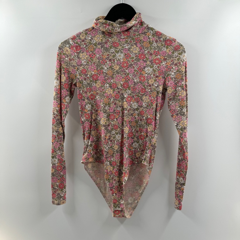 H&M Floral Ribbed Turtleneck Bodysuit Long Sleeve Size Medium